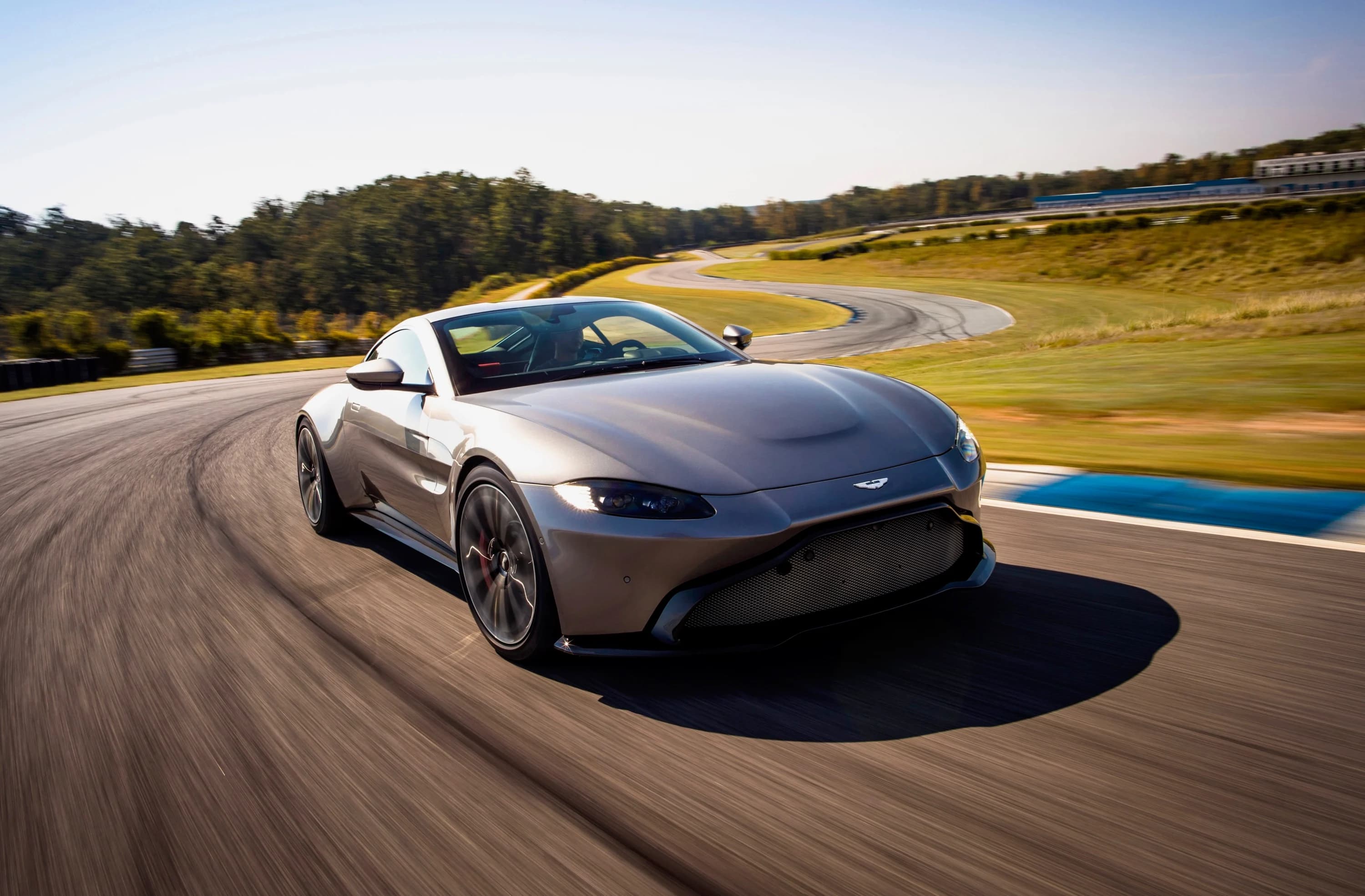 Aston Martin Vantage