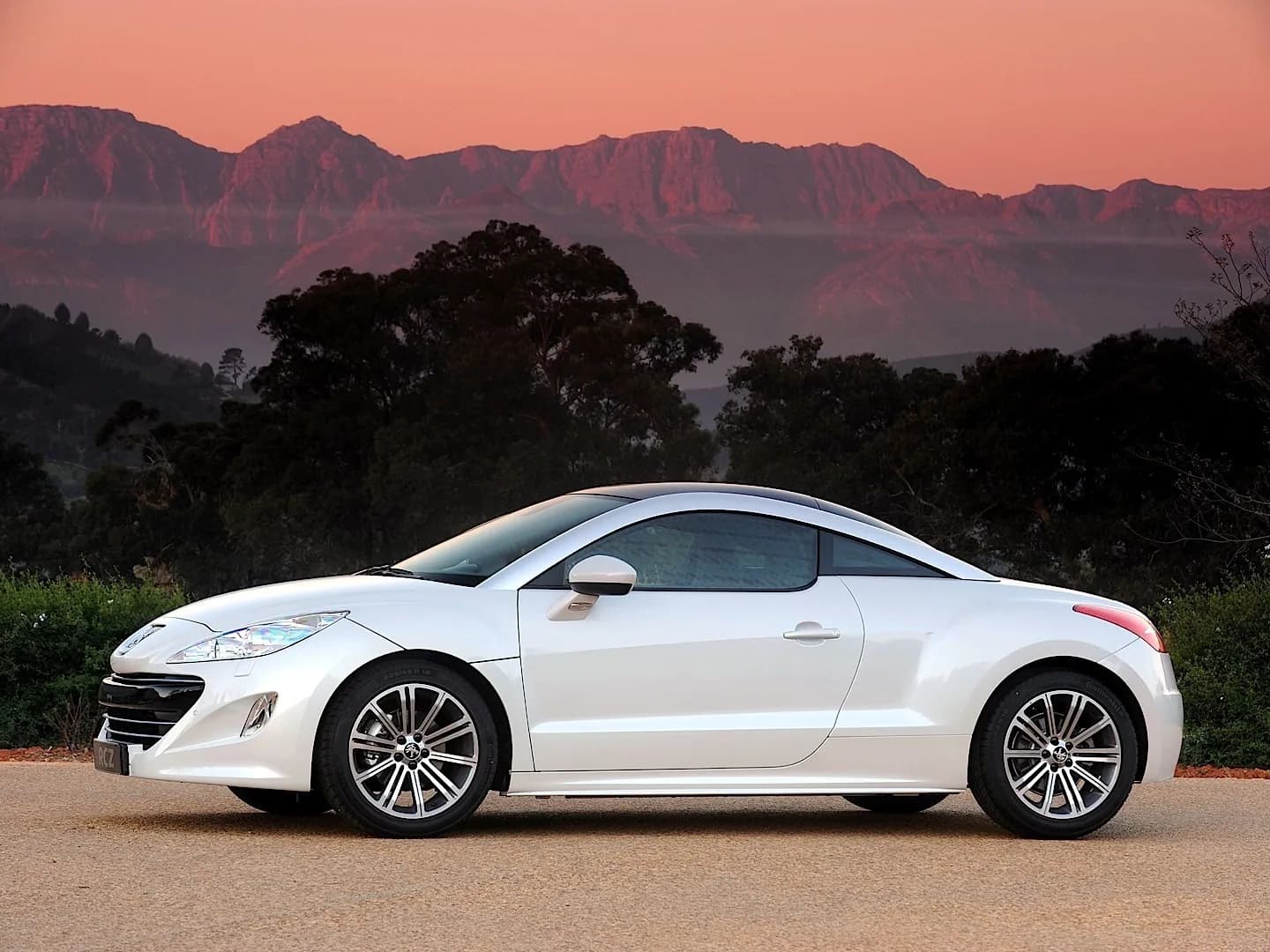 Peugeot RCZ